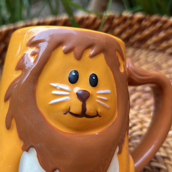 tag Lion Mug - Picture 11 of 15